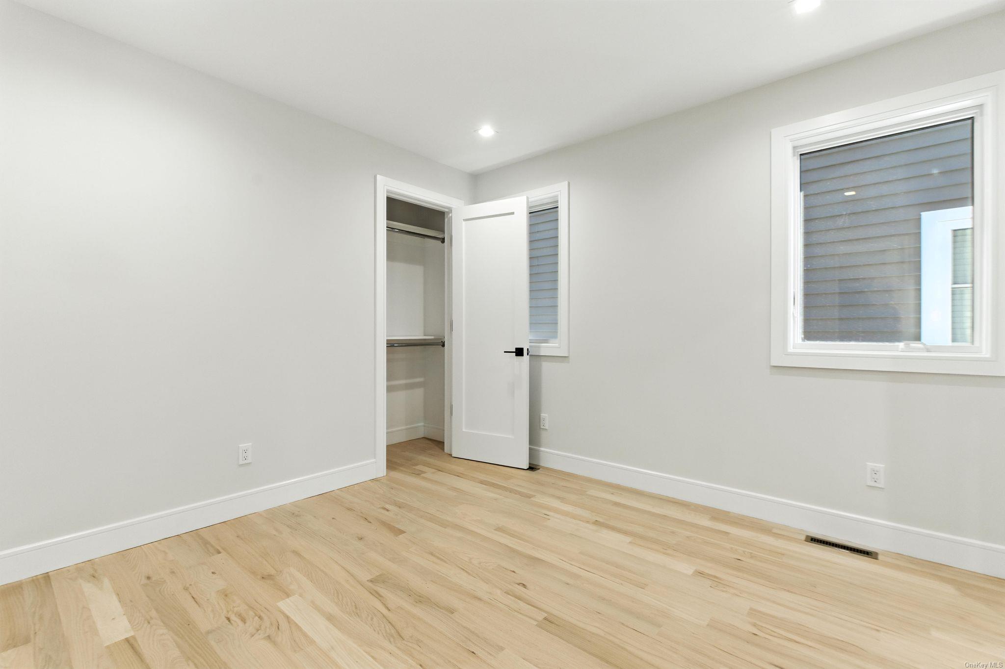 80 Illinois Avenue, Long Beach, NY 11561