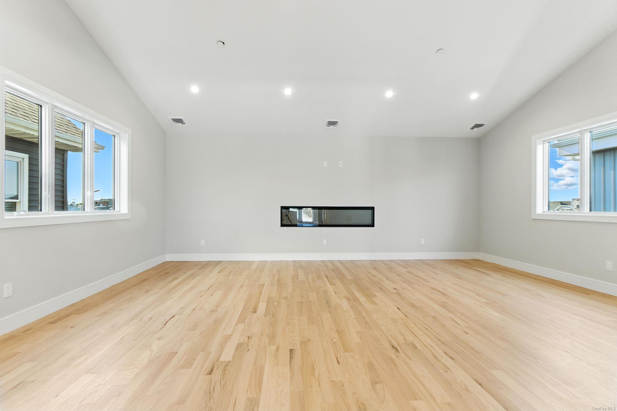 80 Illinois Avenue, Long Beach, NY 11561