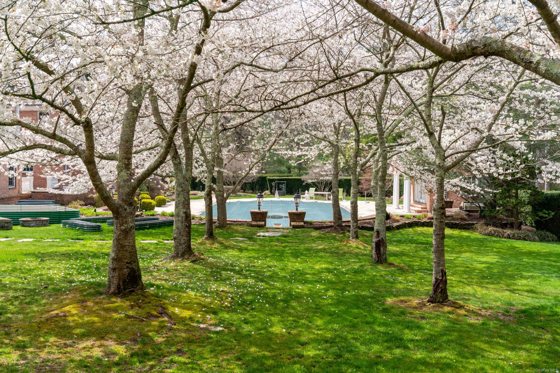 660 Chicken Valley Road, Matinecock, NY 11560