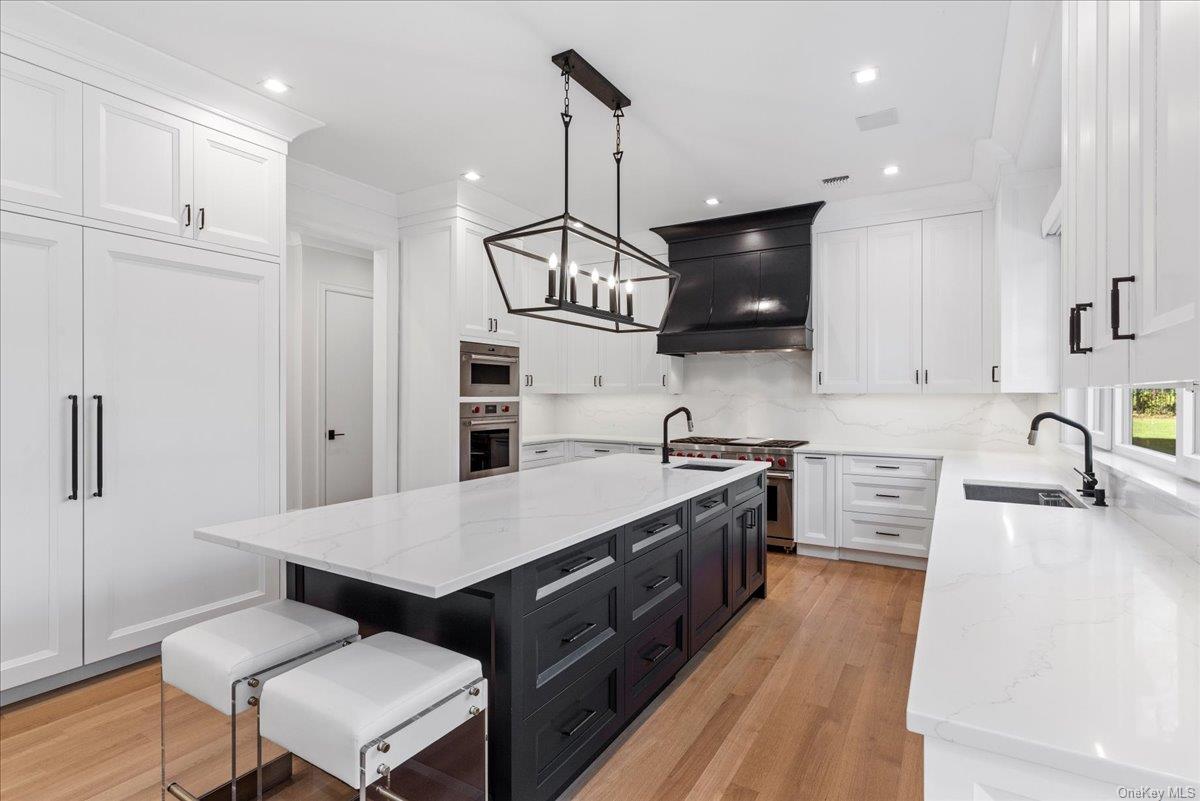 79 Farmview Road, Port Washington, NY 11050