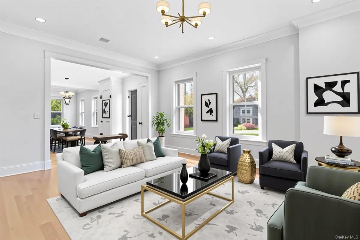 79 Farmview Road, Port Washington, NY 11050