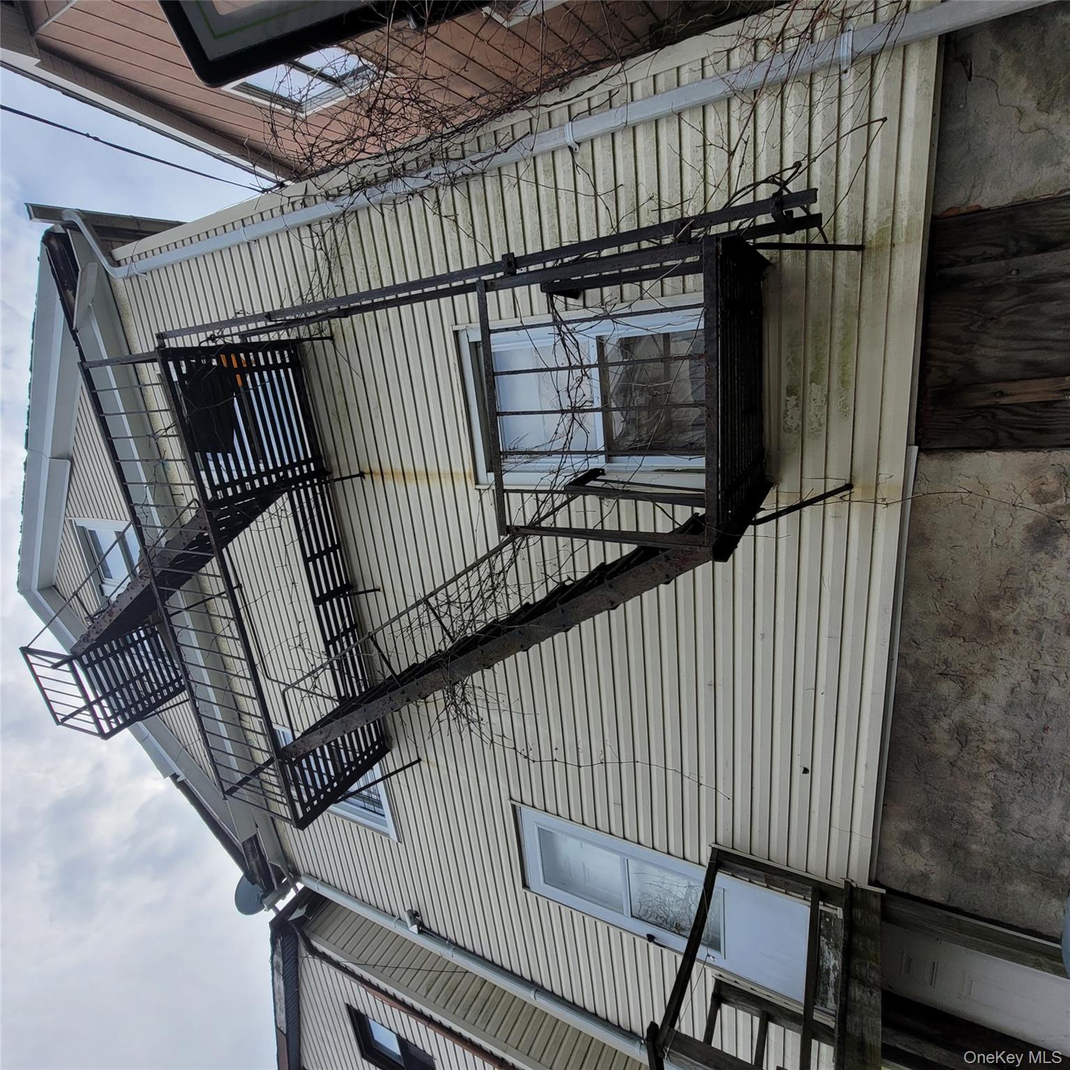 437 S 5th Avenue, Mount Vernon, NY 10550