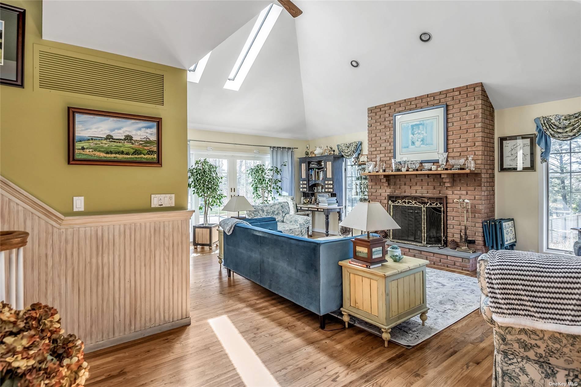 3 Pine Grove Court, Westhampton, NY 11977