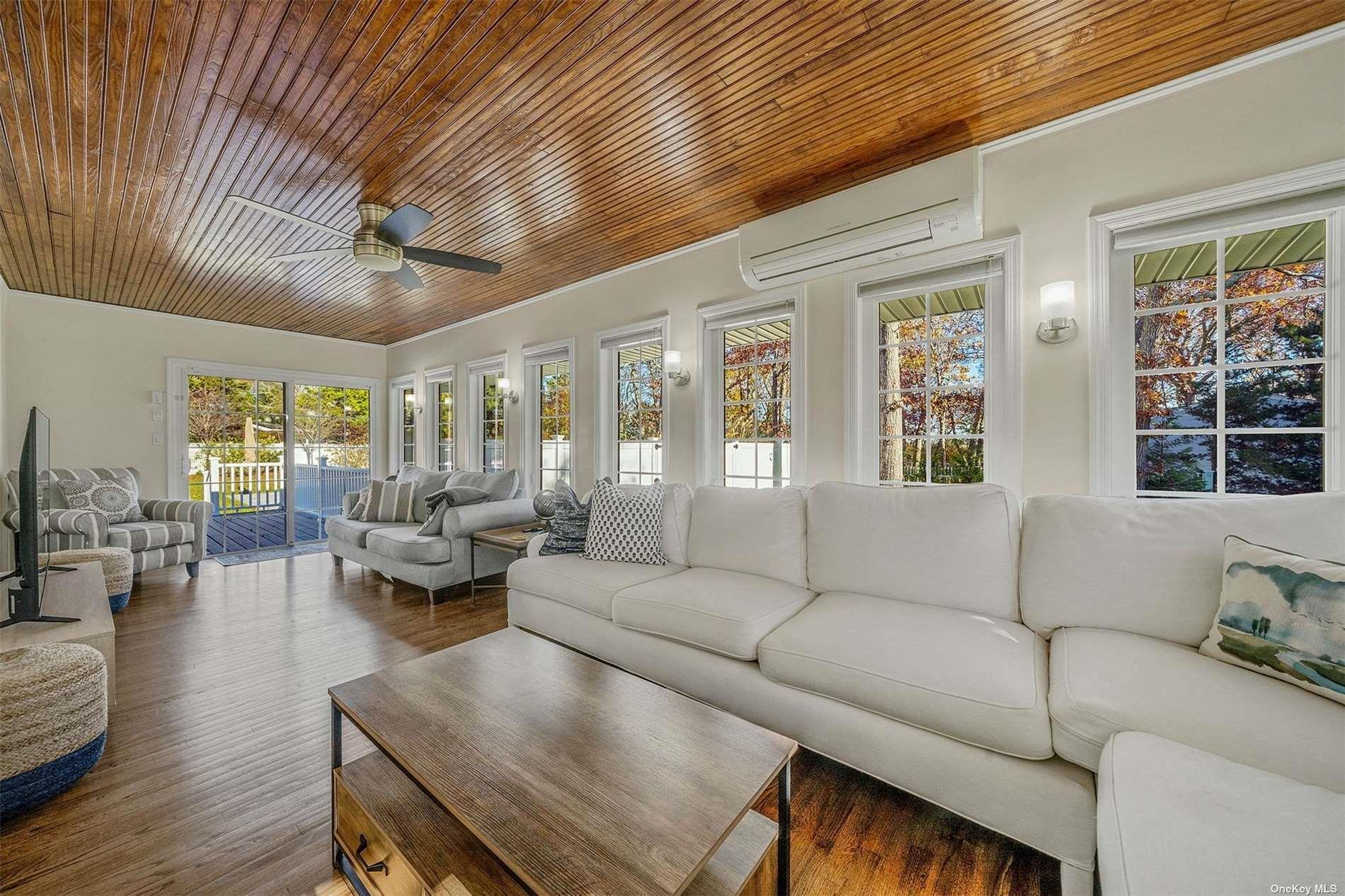 6 Rolling Hill Road, Hampton Bays, NY 11946