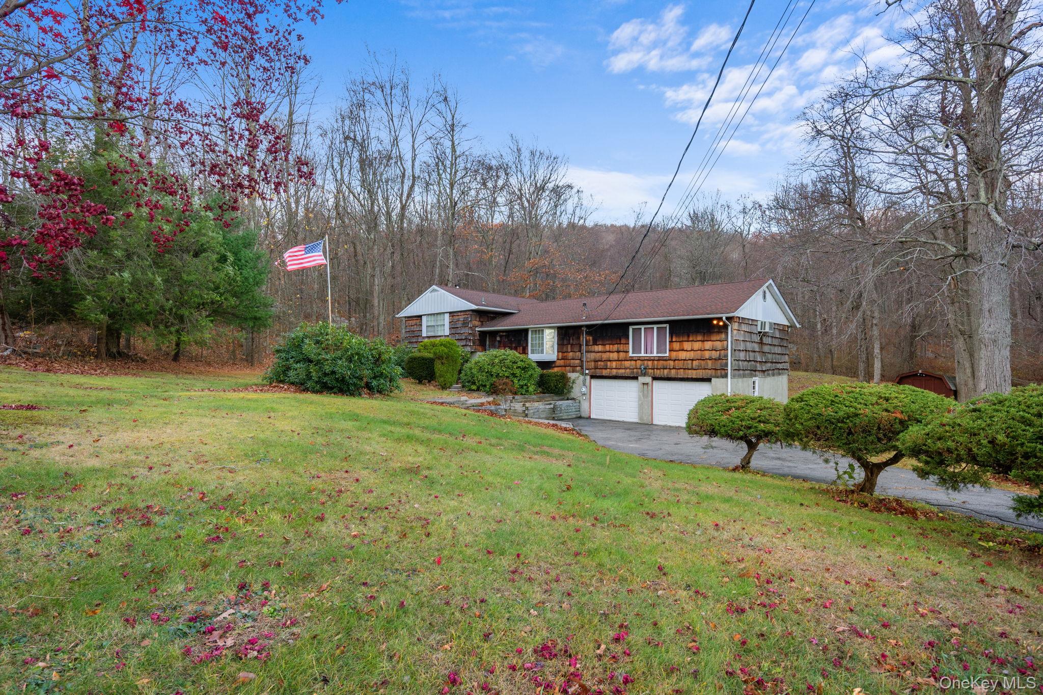 800 Farmers Mills Road, Carmel, NY 10512