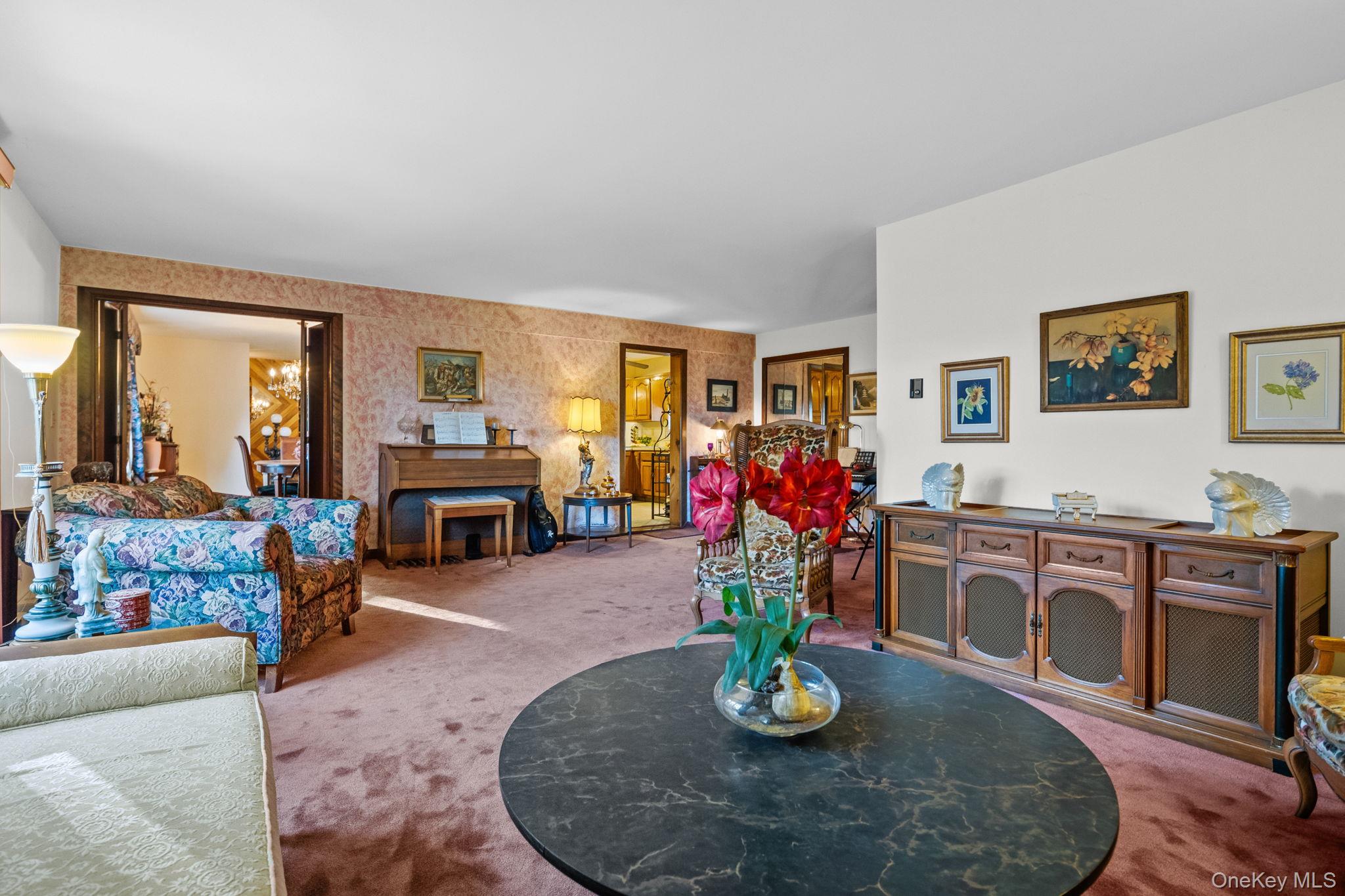 800 Farmers Mills Road, Carmel, NY 10512