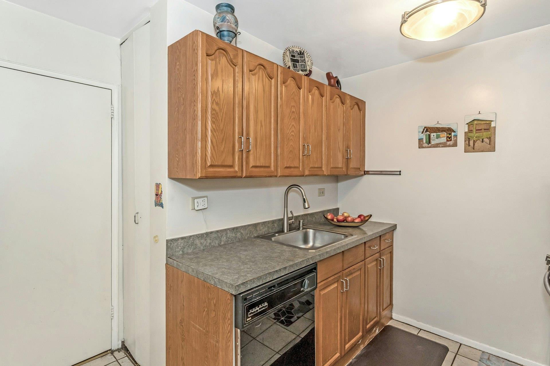 175-20 Wexford Terrace # 4S, Jamaica Estates, NY 11432