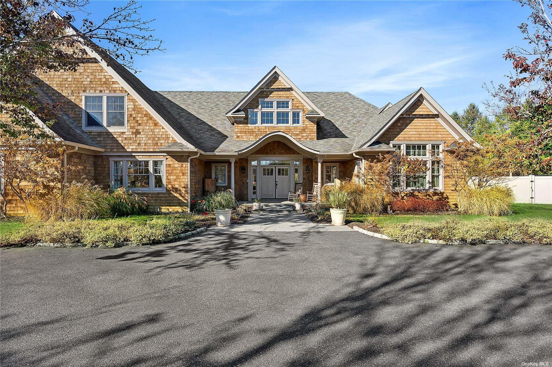 10 Sunshine Road # B, Shelter Island, NY 11964