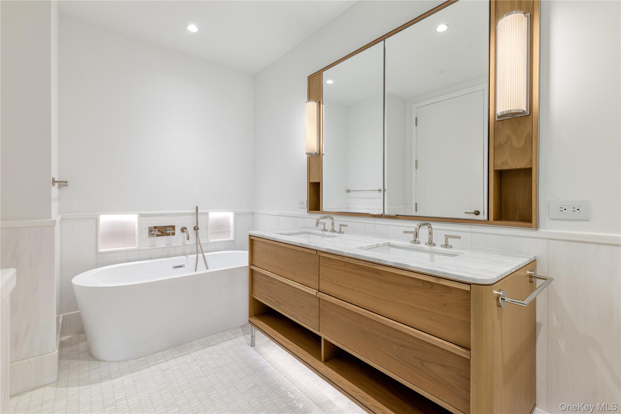 4 Lighthouse Landing # 310, Sleepy Hollow, NY 10591