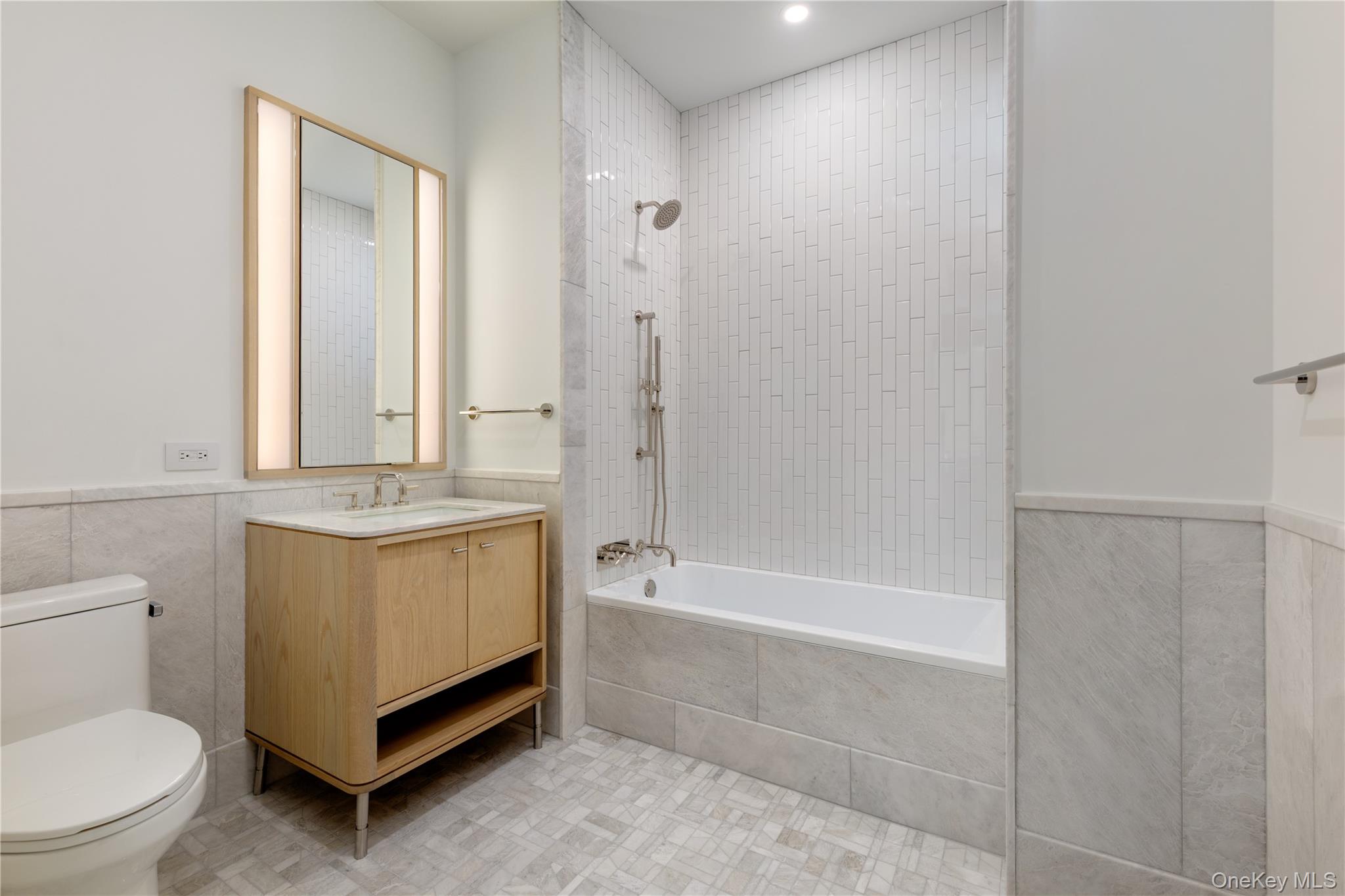 4 Lighthouse Landing # 310, Sleepy Hollow, NY 10591