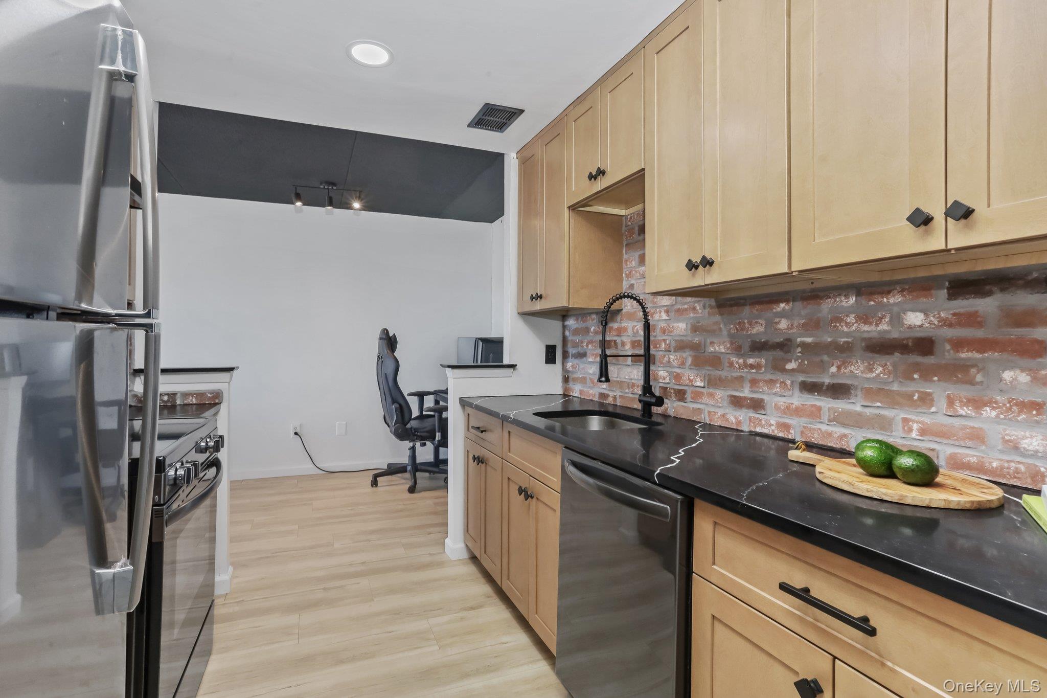 500 High Point Drive # 709, Hartsdale, NY 10530