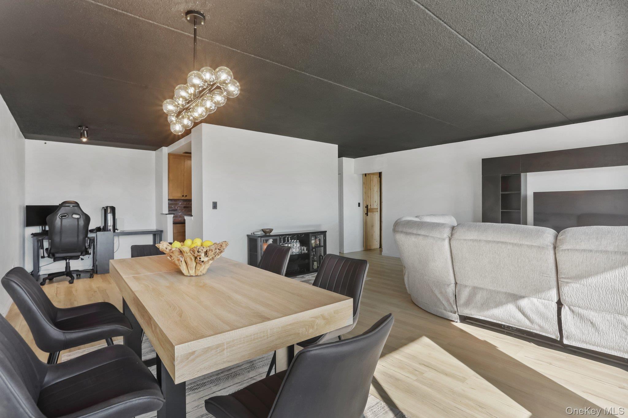 500 High Point Drive # 709, Hartsdale, NY 10530