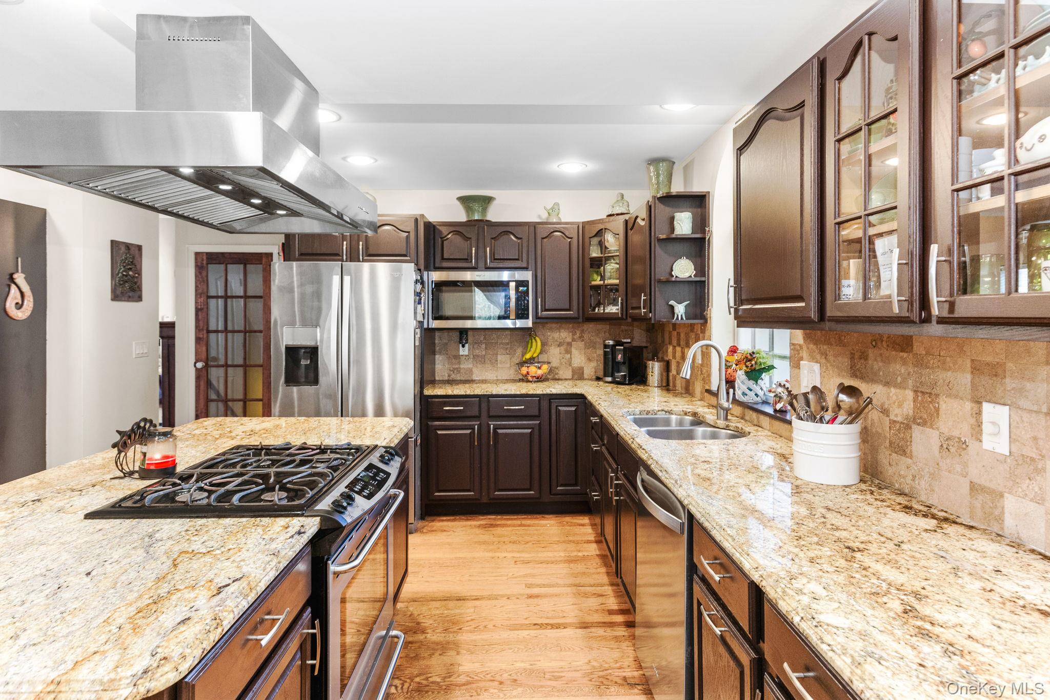 34 Coventry Circle, Mahopac, NY 10541