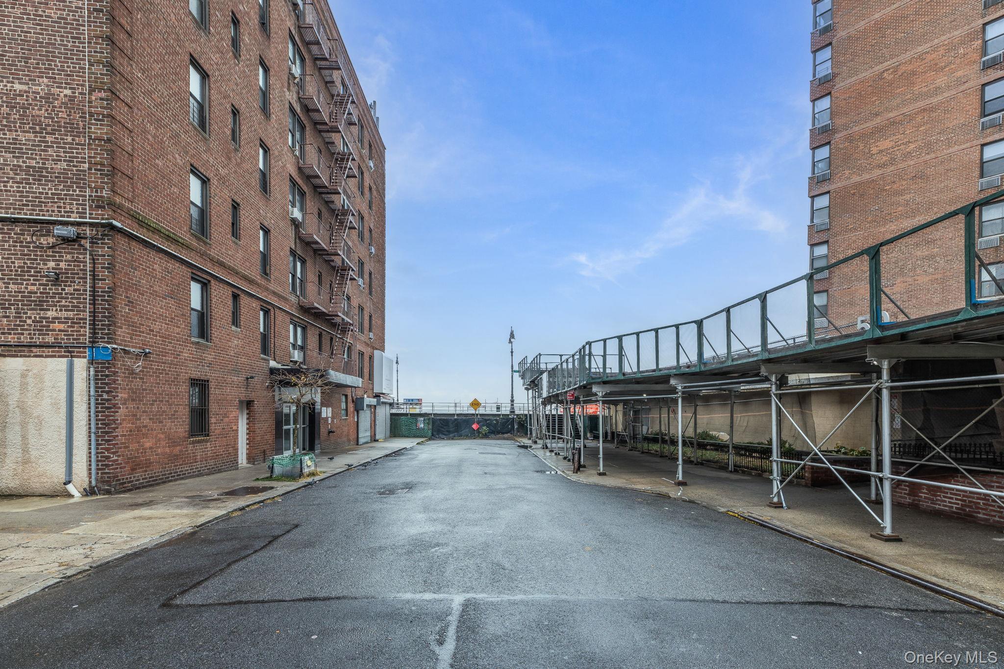 40 Brighton 1st Road # 3J, Brooklyn, NY 11235