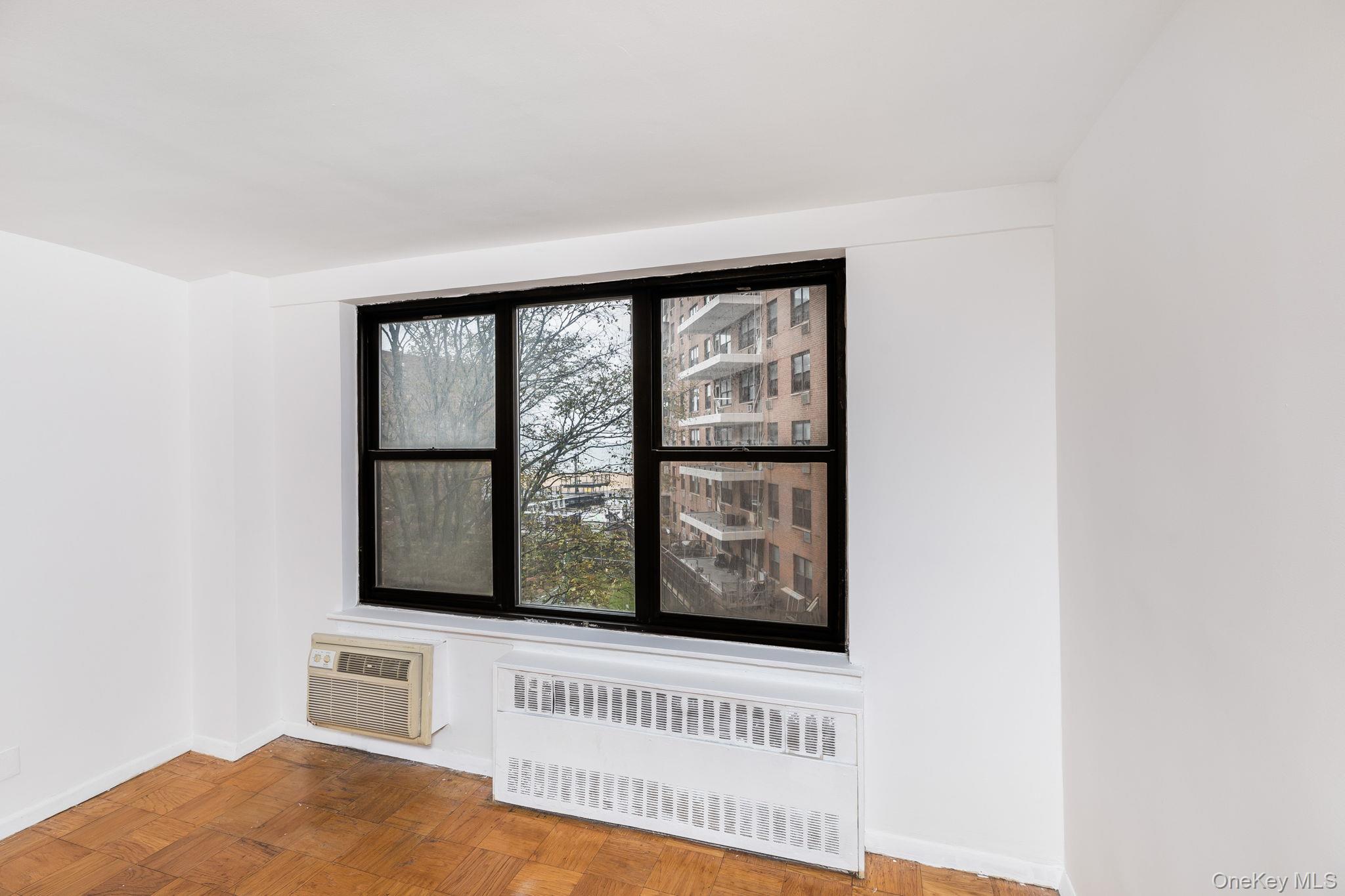 40 Brighton 1st Road # 3J, Brooklyn, NY 11235
