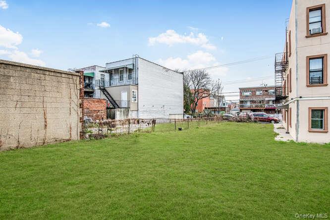 967 E 226th Street, Bronx, NY 10466