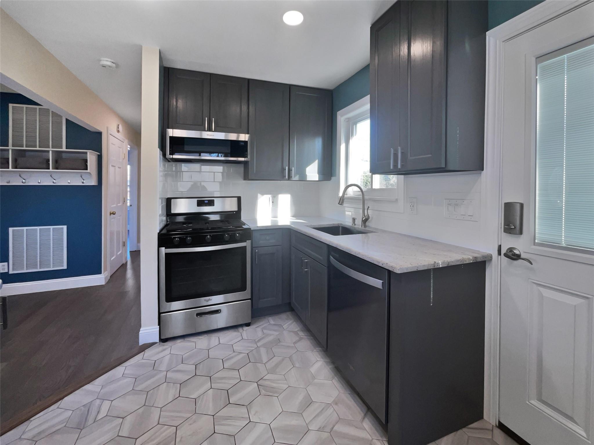 30 Lehigh, Brookhaven, NY 11720