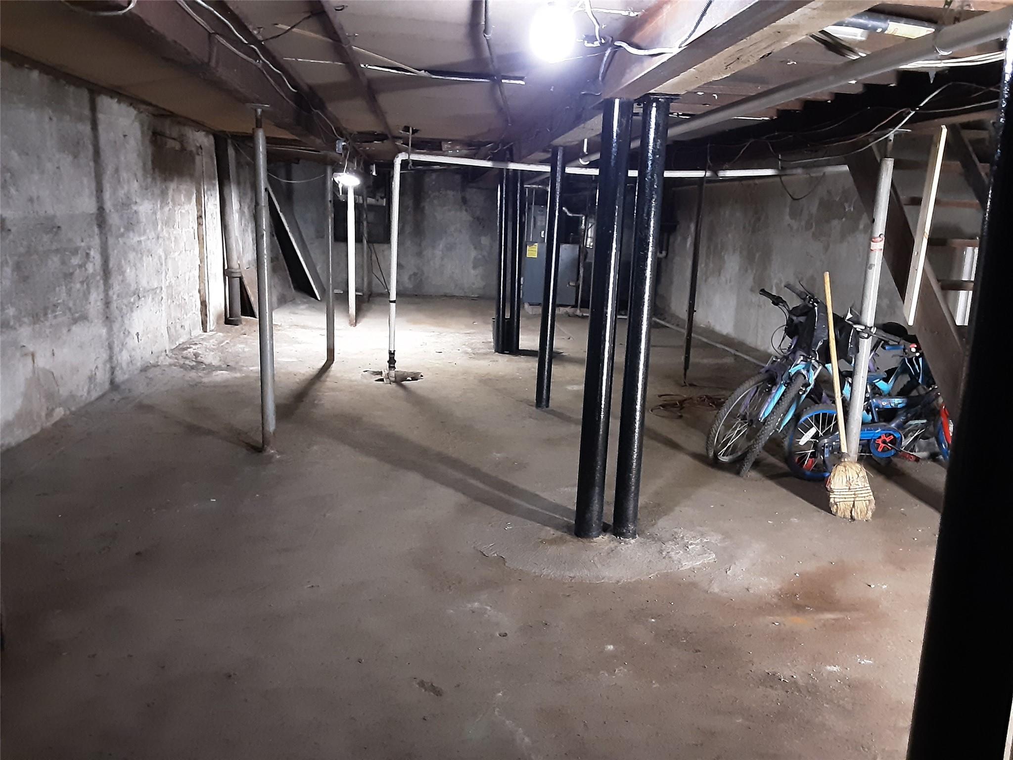 40-22 Murray Street, Flushing, NY 11354