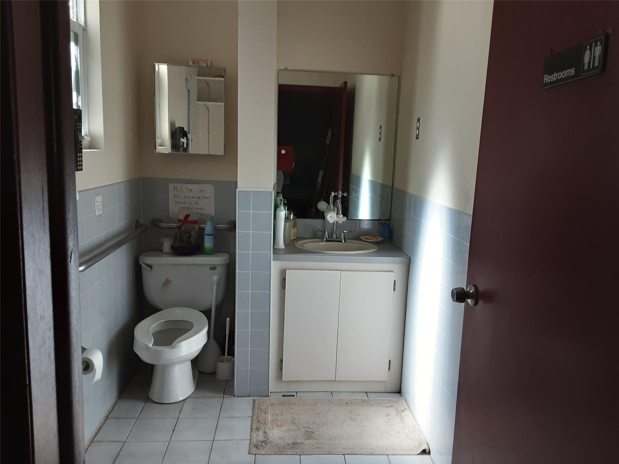 40-22 Murray Street, Flushing, NY 11354