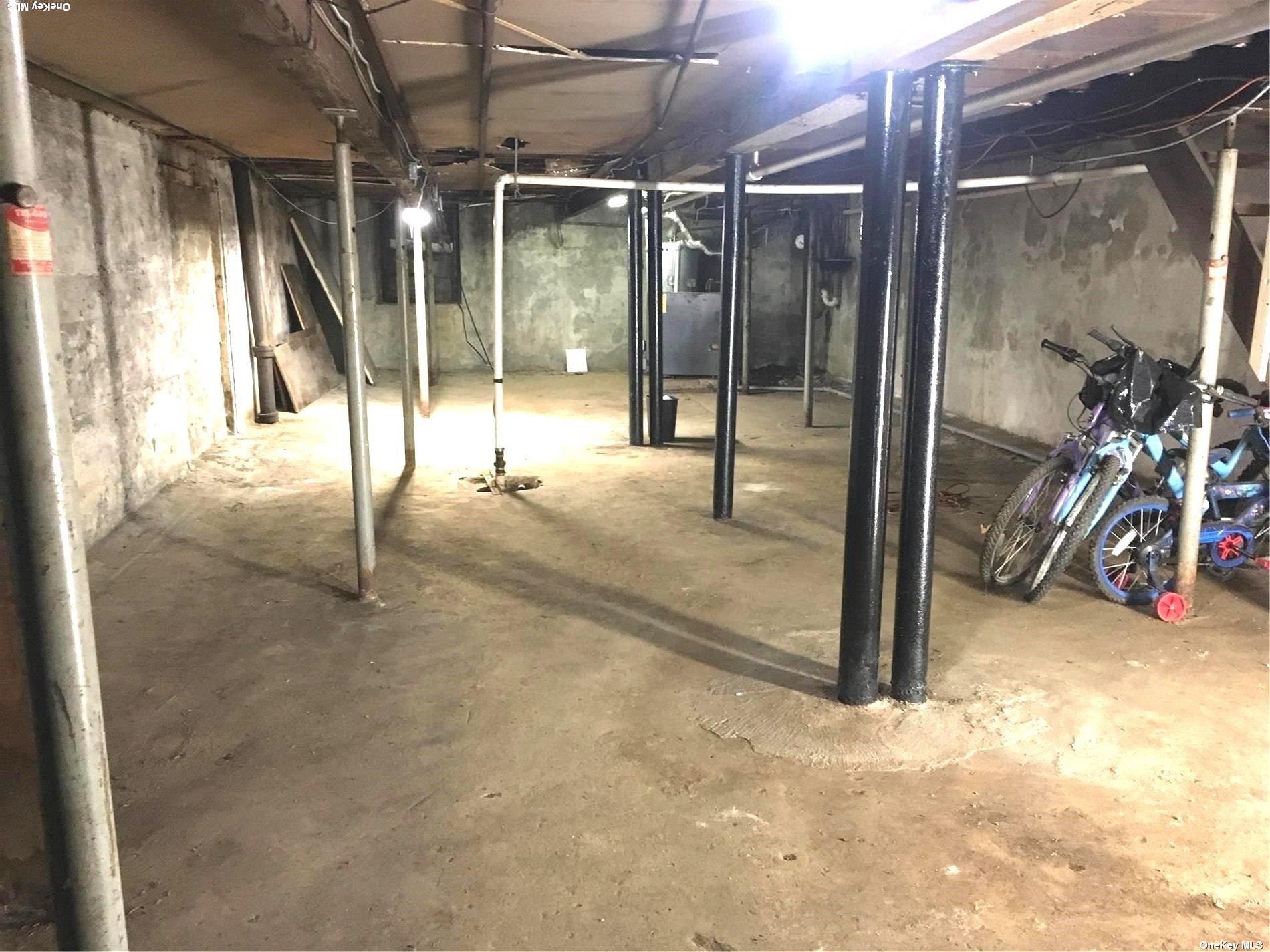 40-22 Murray Street, Flushing, NY 11354