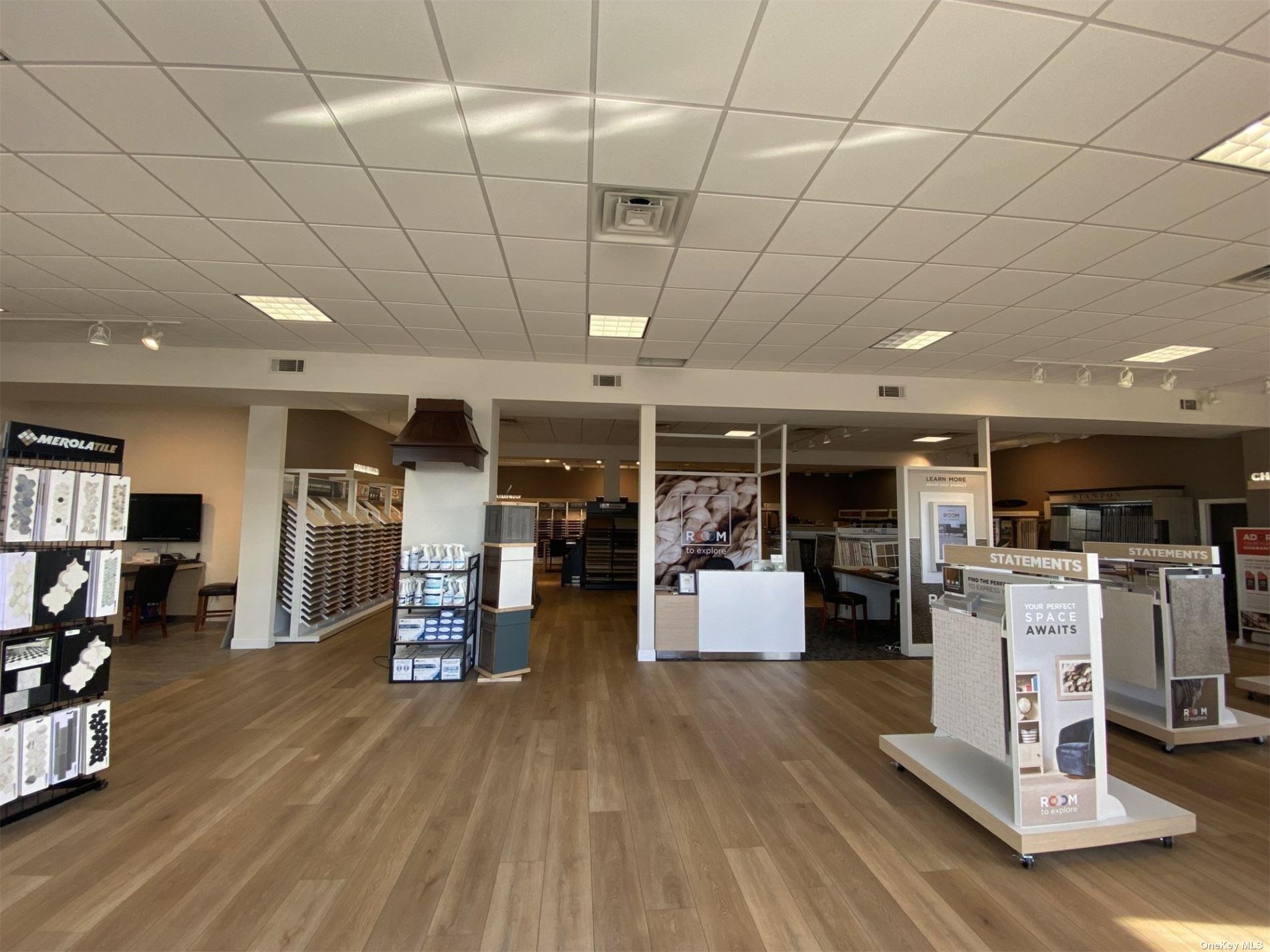 465 Franklin Avenue, Franklin Square, NY 11010