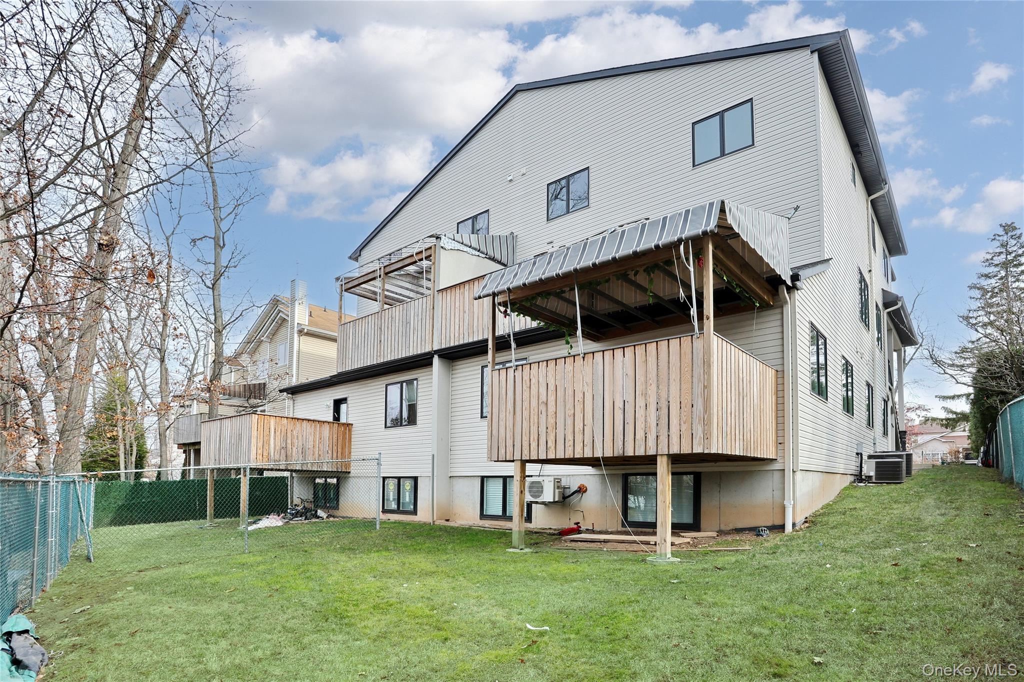 8 Neil Road # 213, Spring Valley, NY 10977