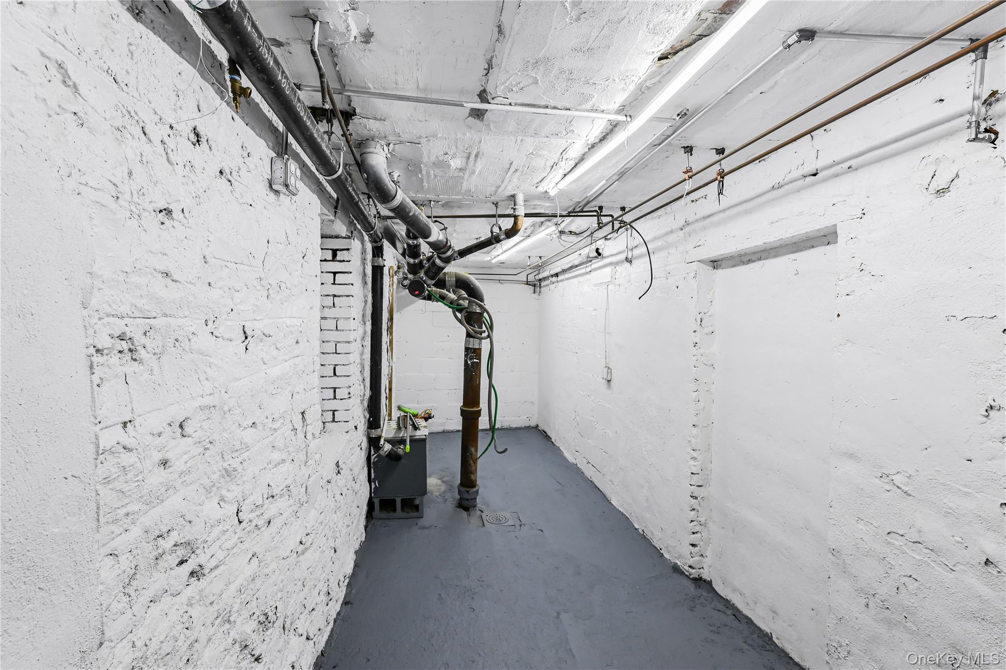 557 E 137th Street, Bronx, NY 10454