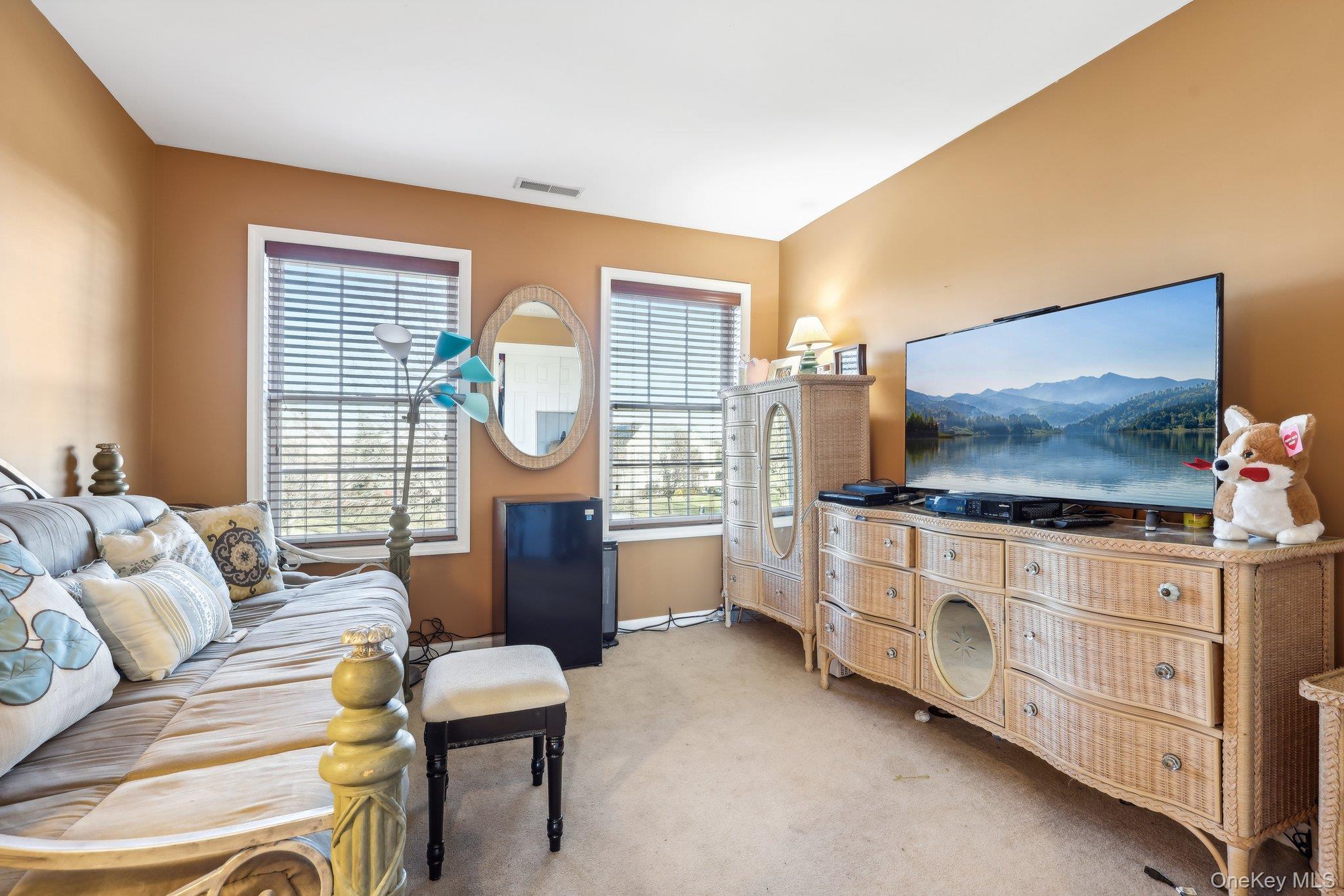 13 Mansion Ridge Boulevard, Monroe, NY 10950