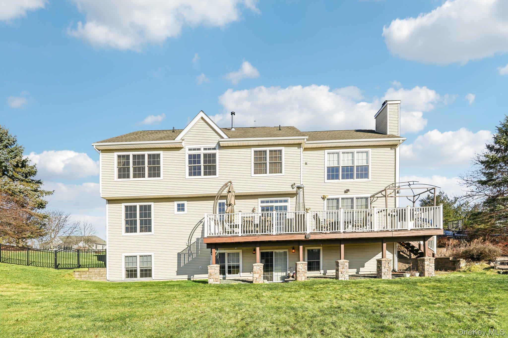 13 Mansion Ridge Boulevard, Monroe, NY 10950