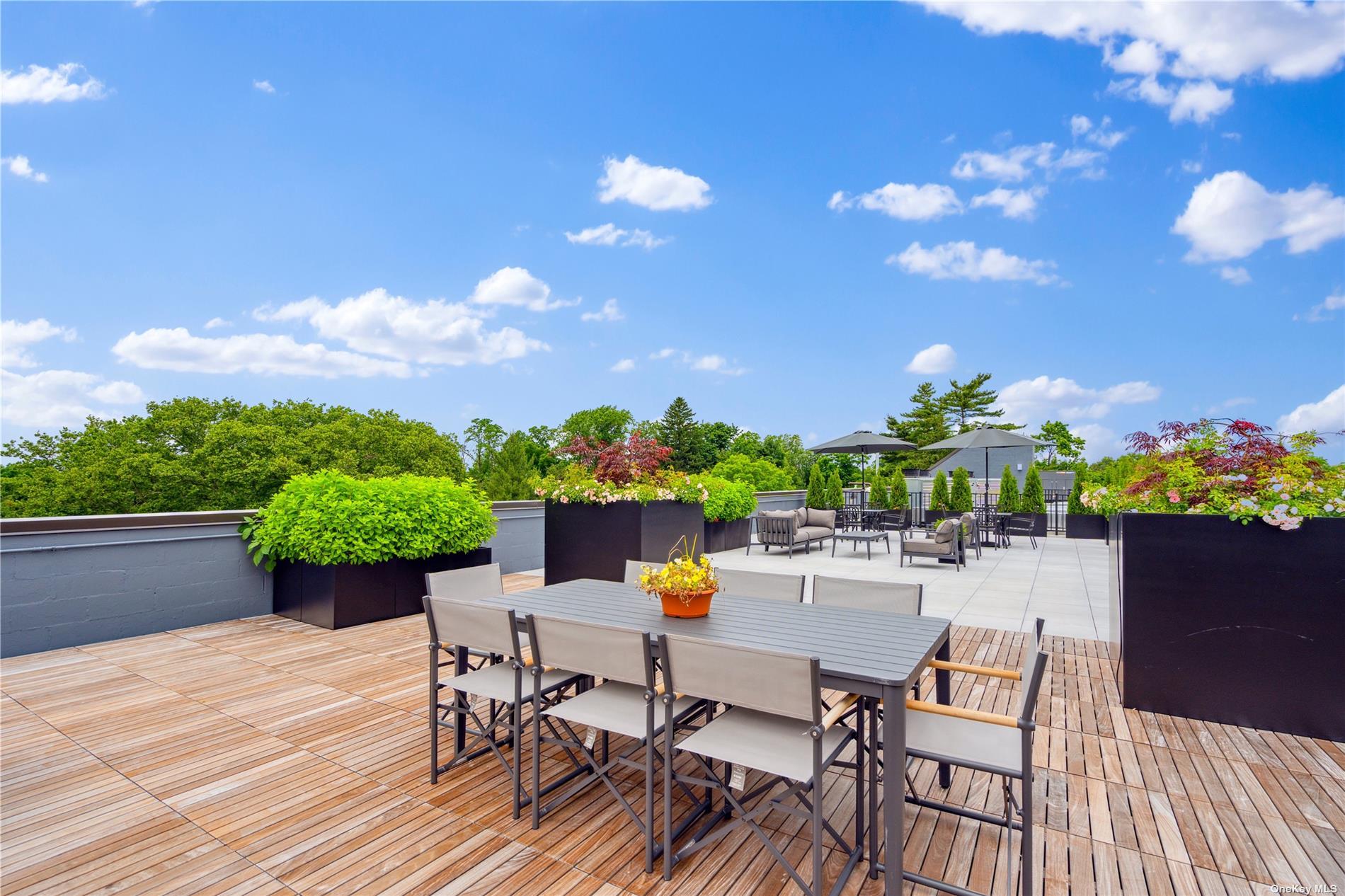 218 Middle Neck Road # 110, Great Neck, NY 11021