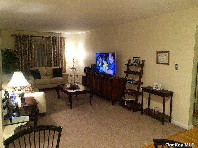 87-40 Francis Lewis Boulevard # B4, Queens Village, NY 11427