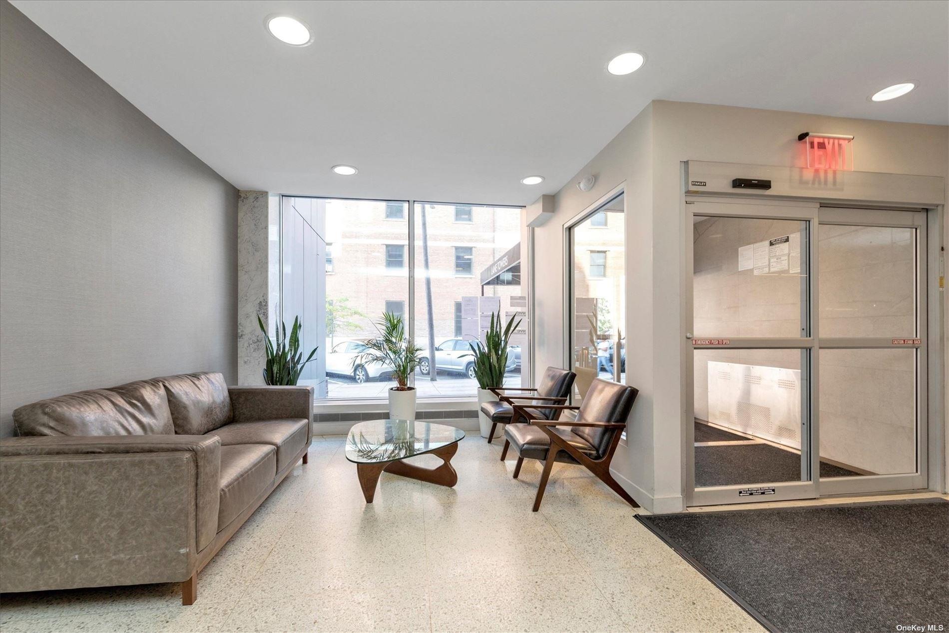 107-40 Queens Boulevard # 17E, Forest Hills, NY 11375