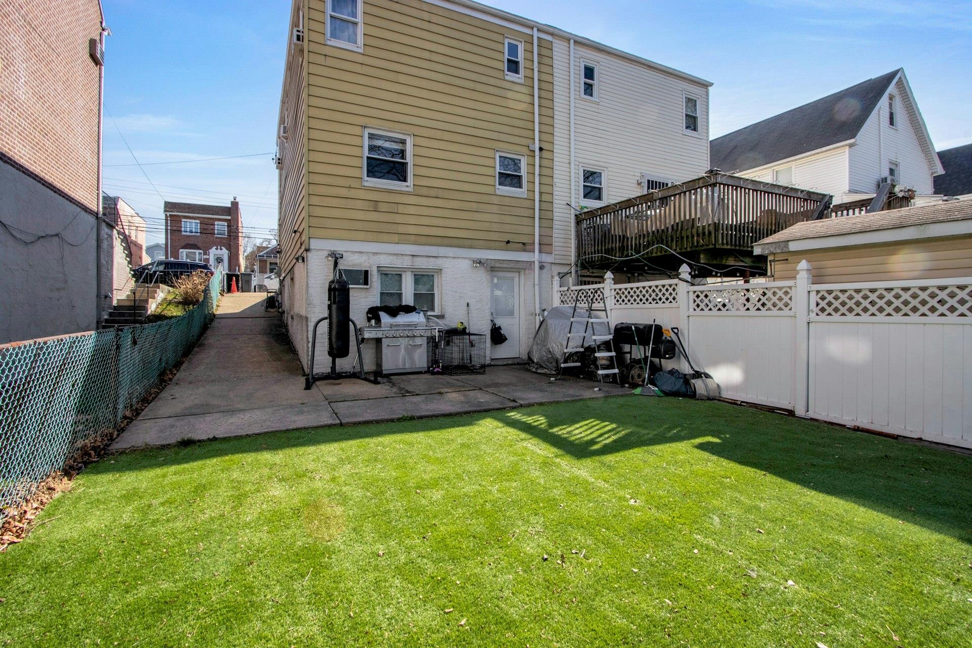 837 Swinton Avenue, Bronx, NY 10465