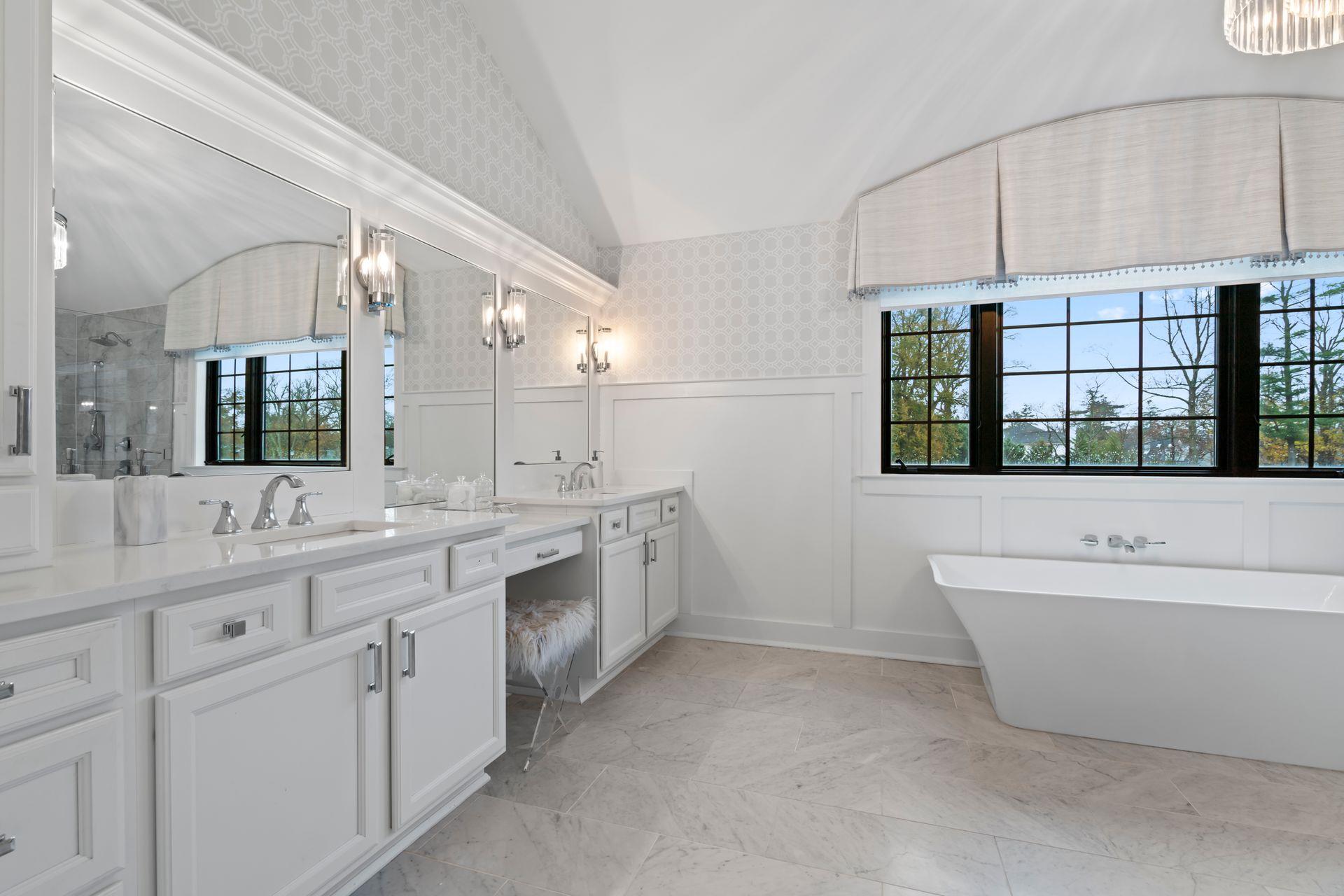 15 Fox Run, East Islip, NY 11730