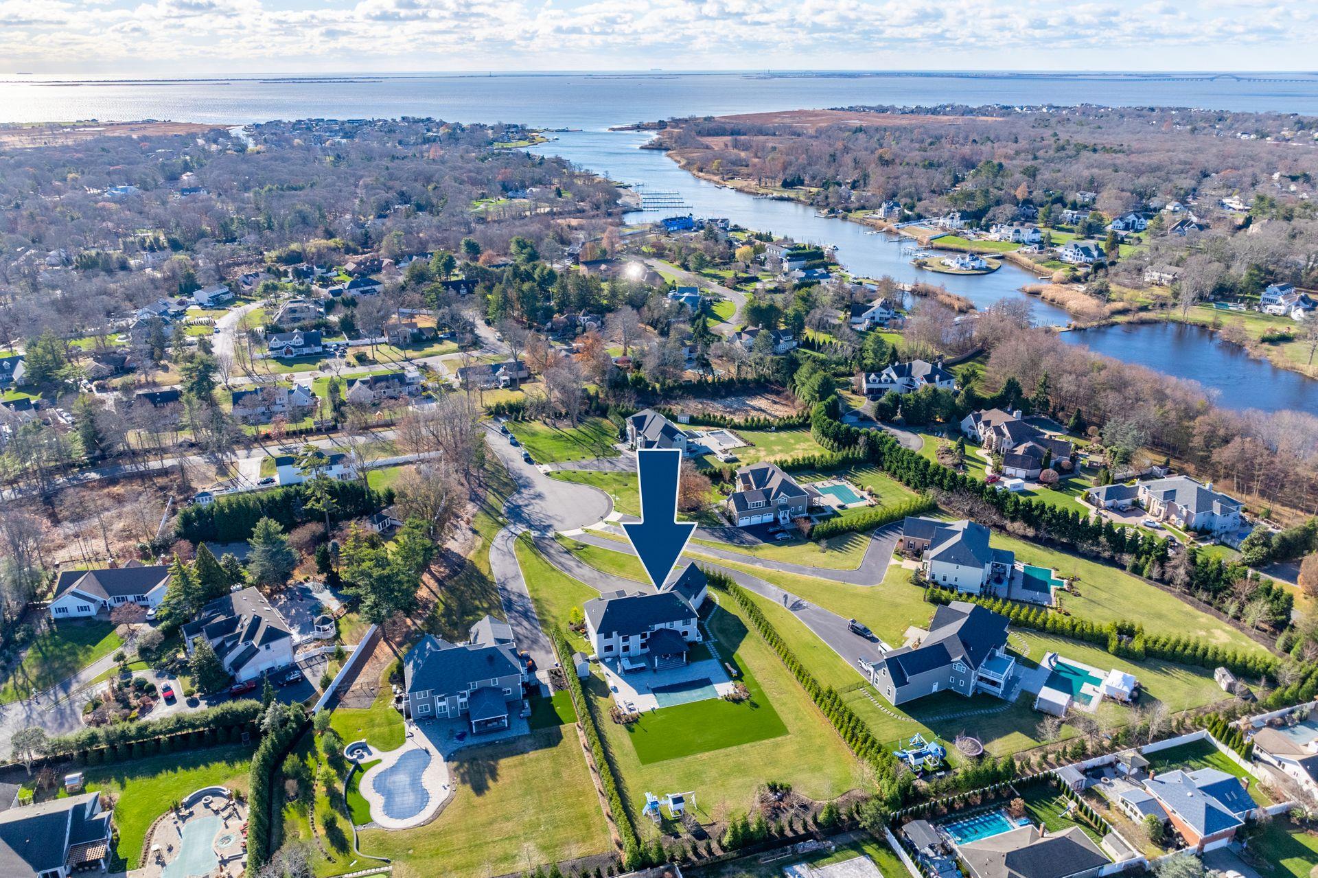 15 Fox Run, East Islip, NY 11730