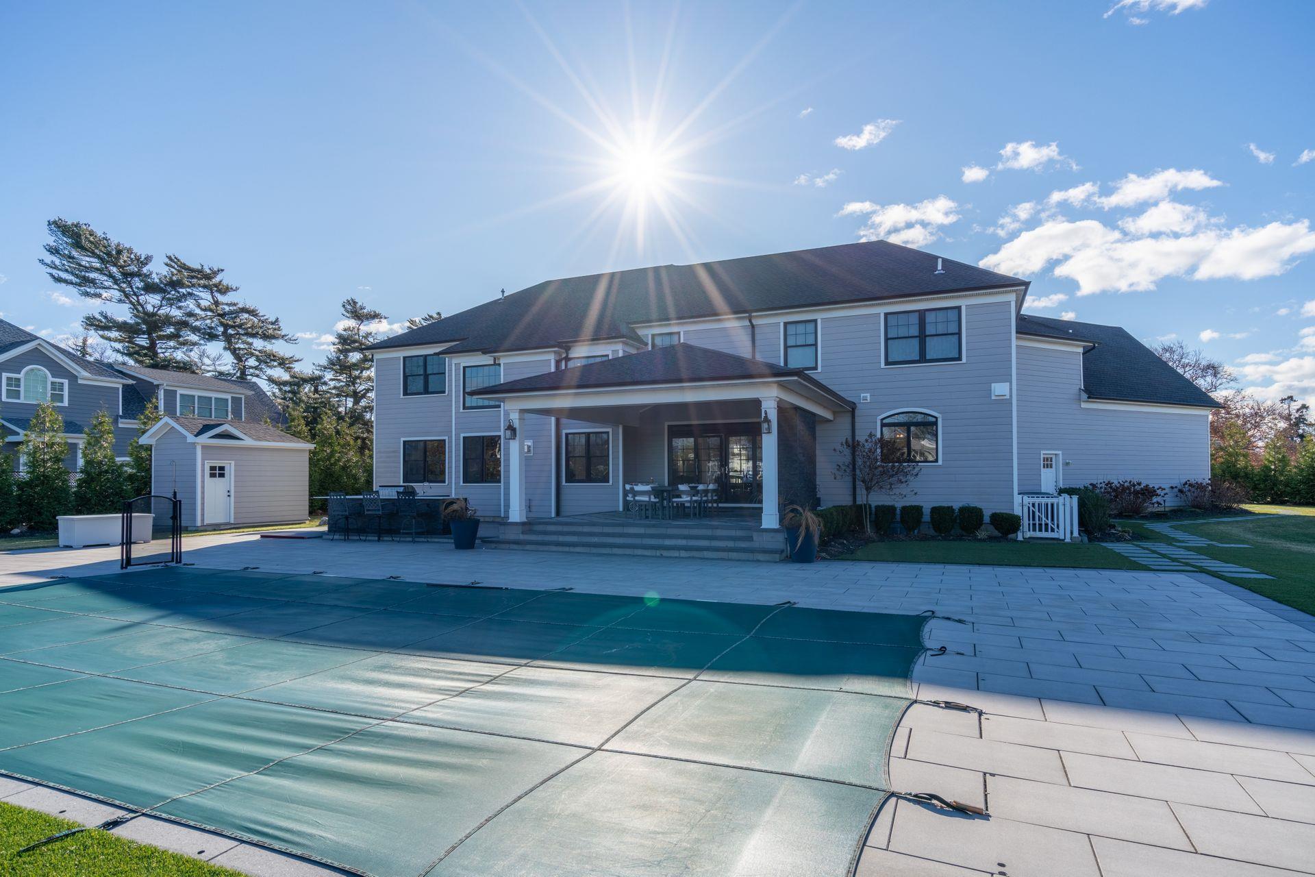 15 Fox Run, East Islip, NY 11730