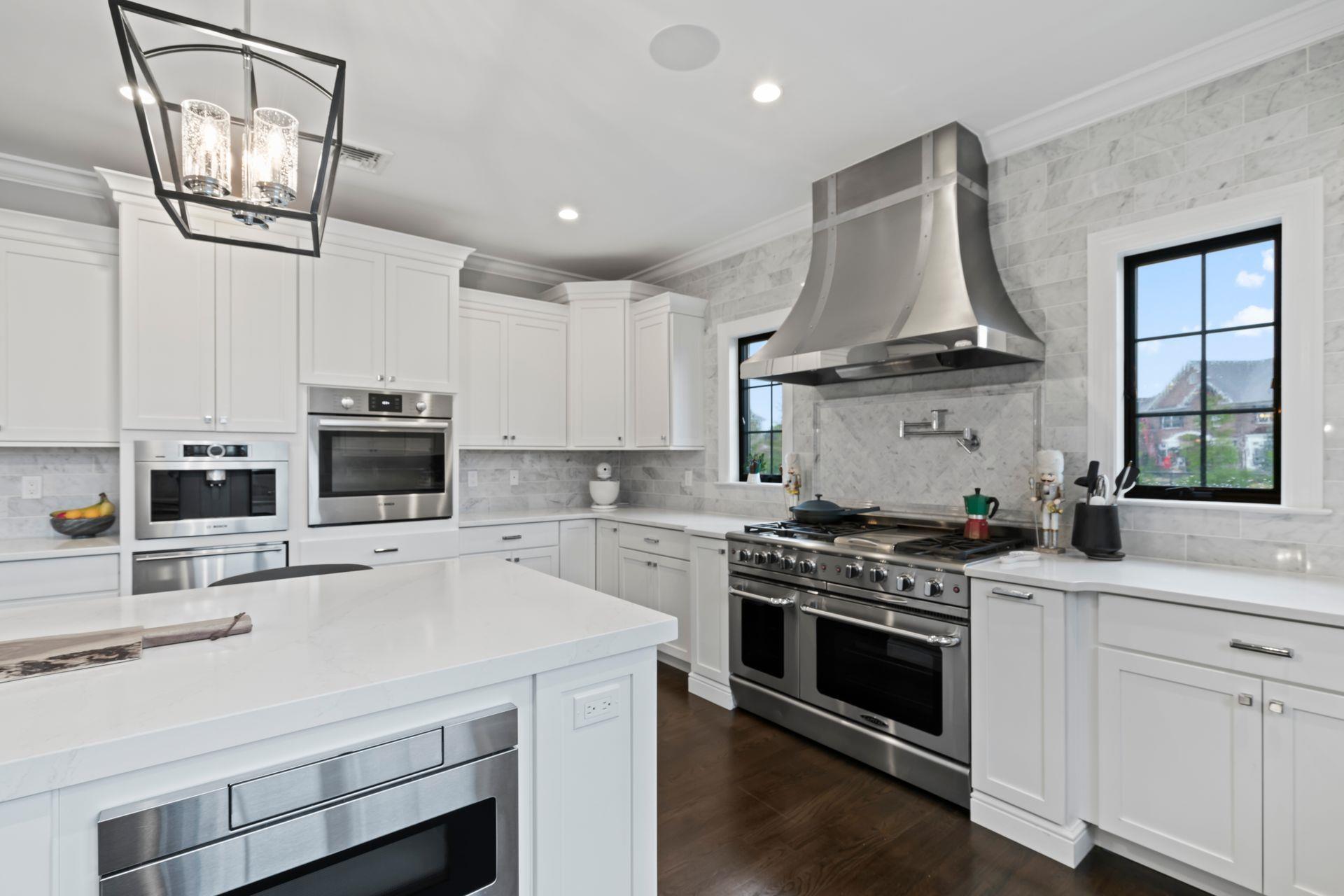 15 Fox Run, East Islip, NY 11730