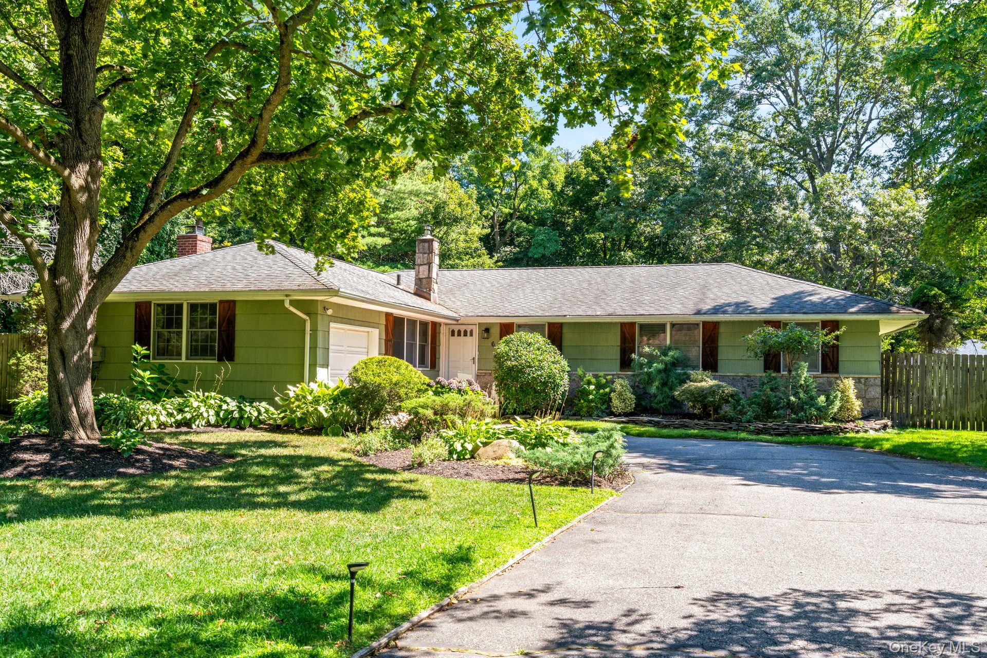 6 Rancher Place, Huntington, NY 11743