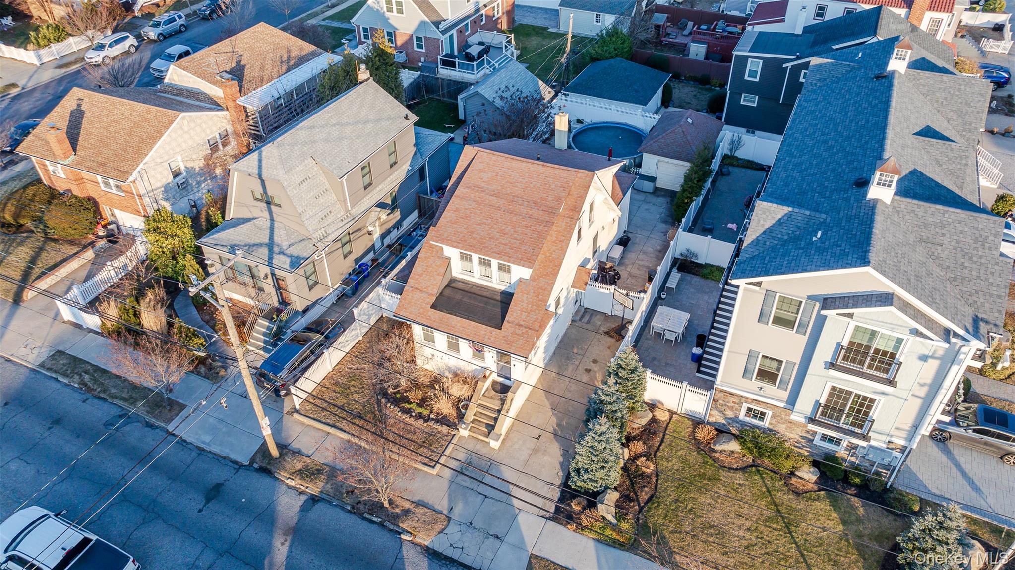 208 Franklin Boulevard, Long Beach, NY 11561