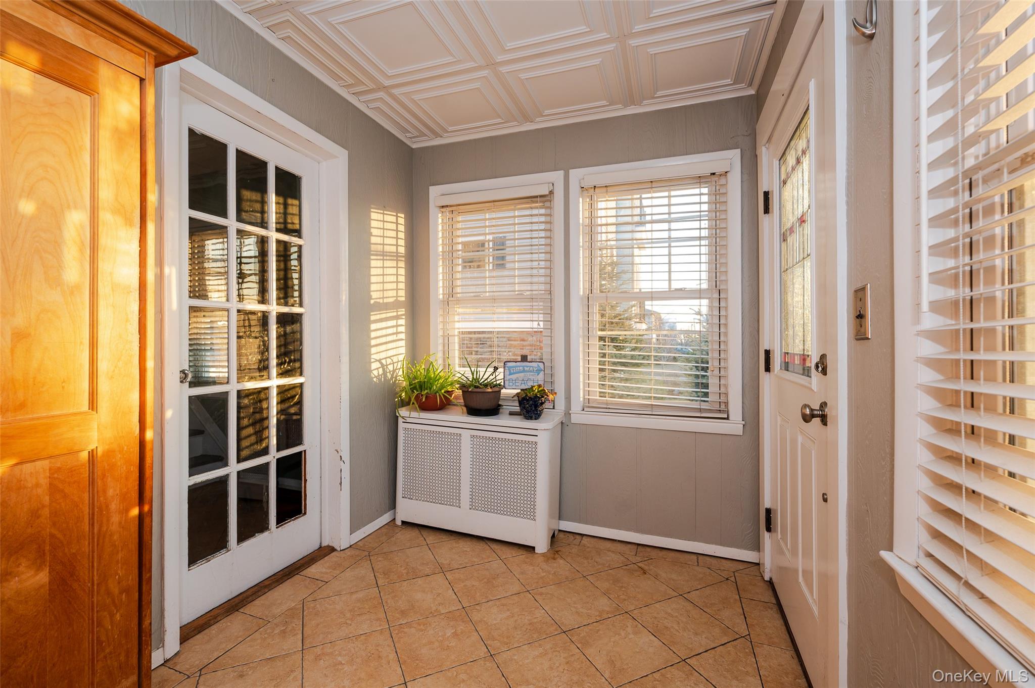 208 Franklin Boulevard, Long Beach, NY 11561