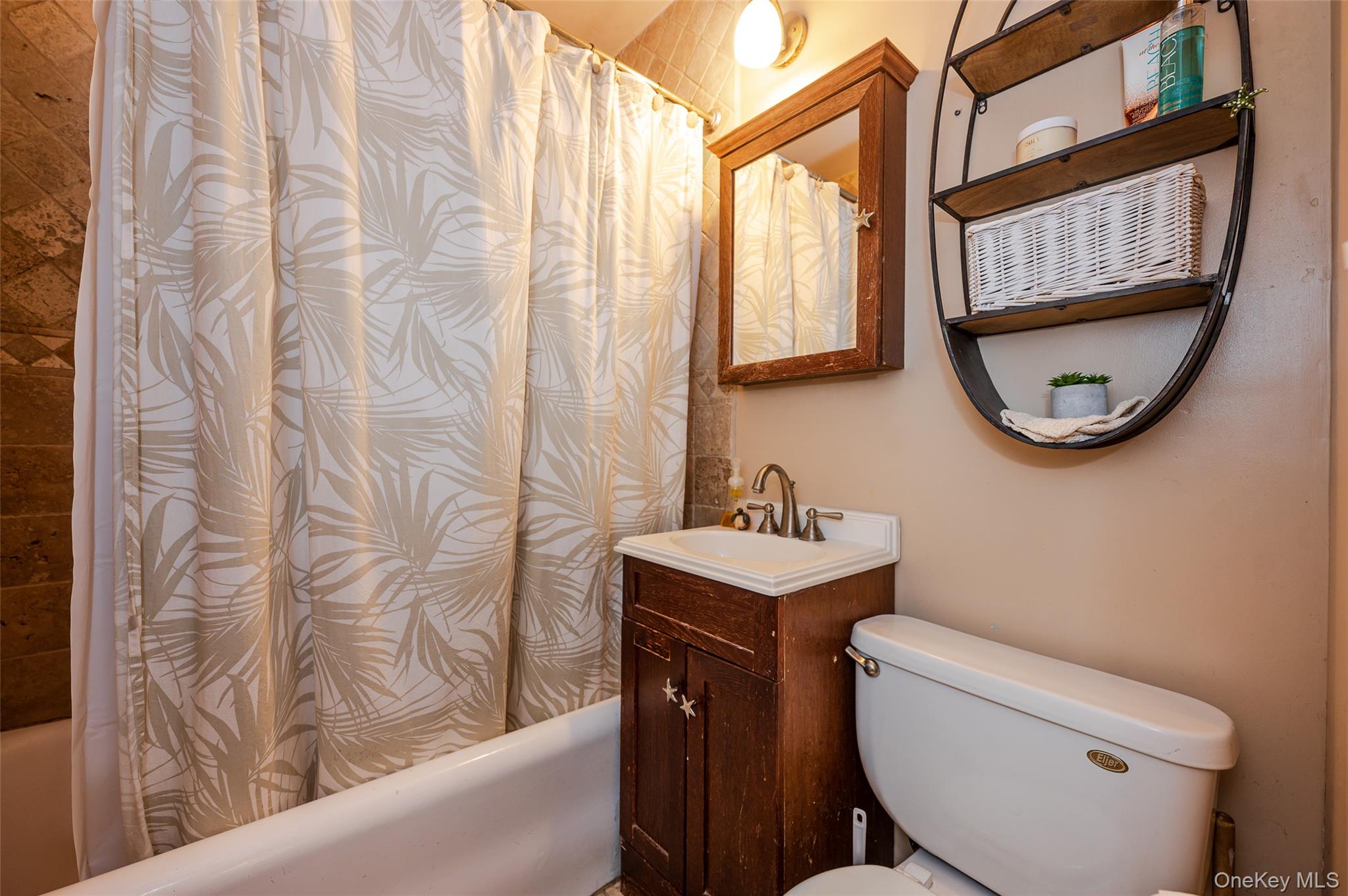 208 Franklin Boulevard, Long Beach, NY 11561