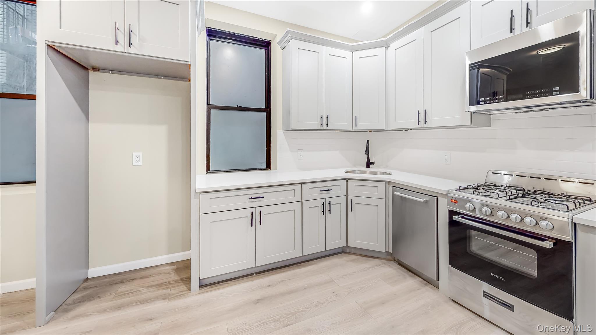 21-68 35 Street # 1G, Astoria, NY 11105