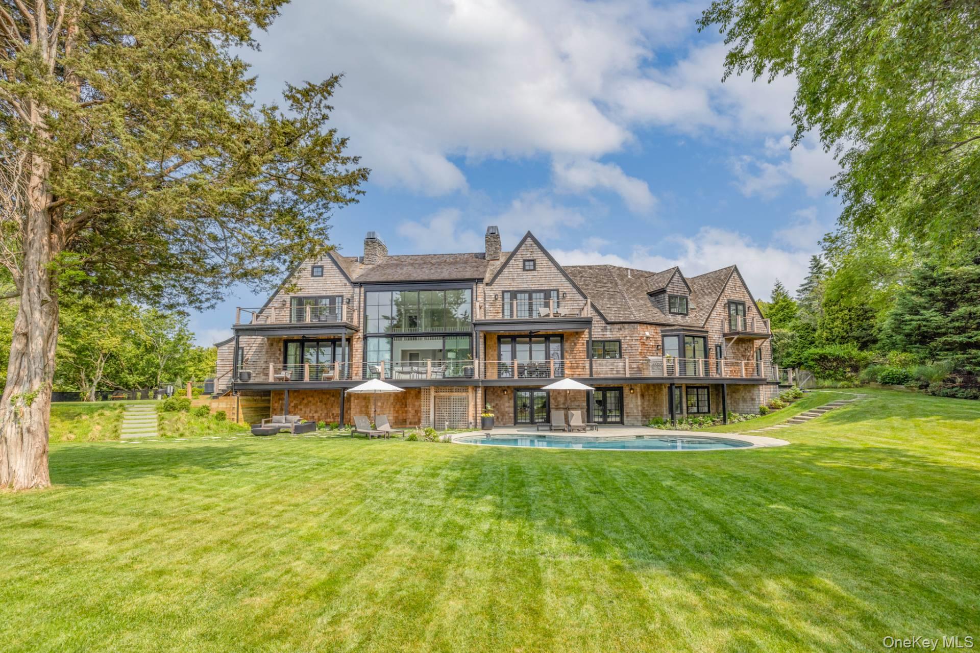 3 Kellis Way, Bridgehampton, NY 11932