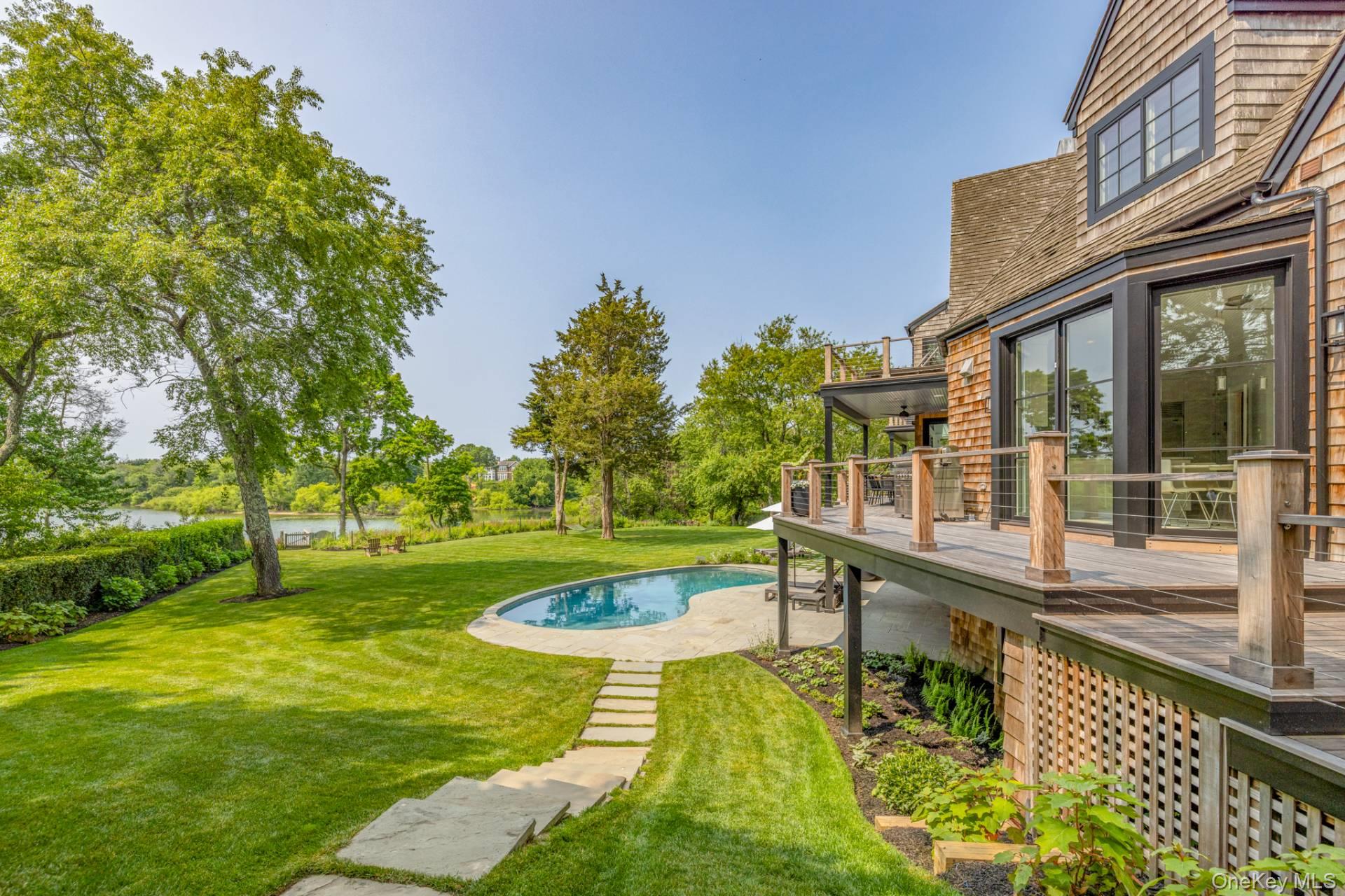 3 Kellis Way, Bridgehampton, NY 11932