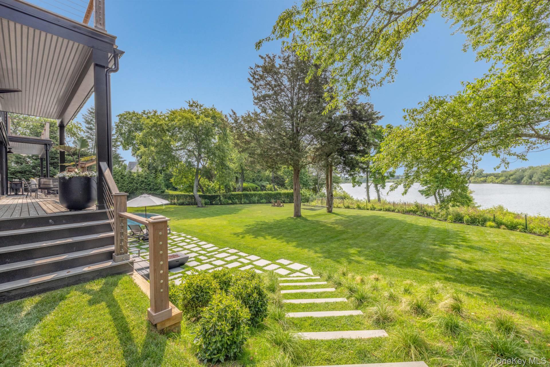 3 Kellis Way, Bridgehampton, NY 11932