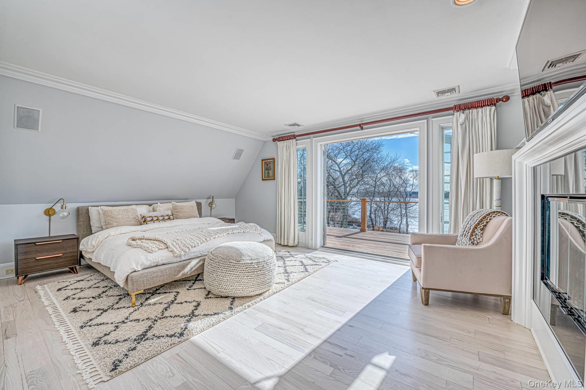 3 Kellis Way, Bridgehampton, NY 11932