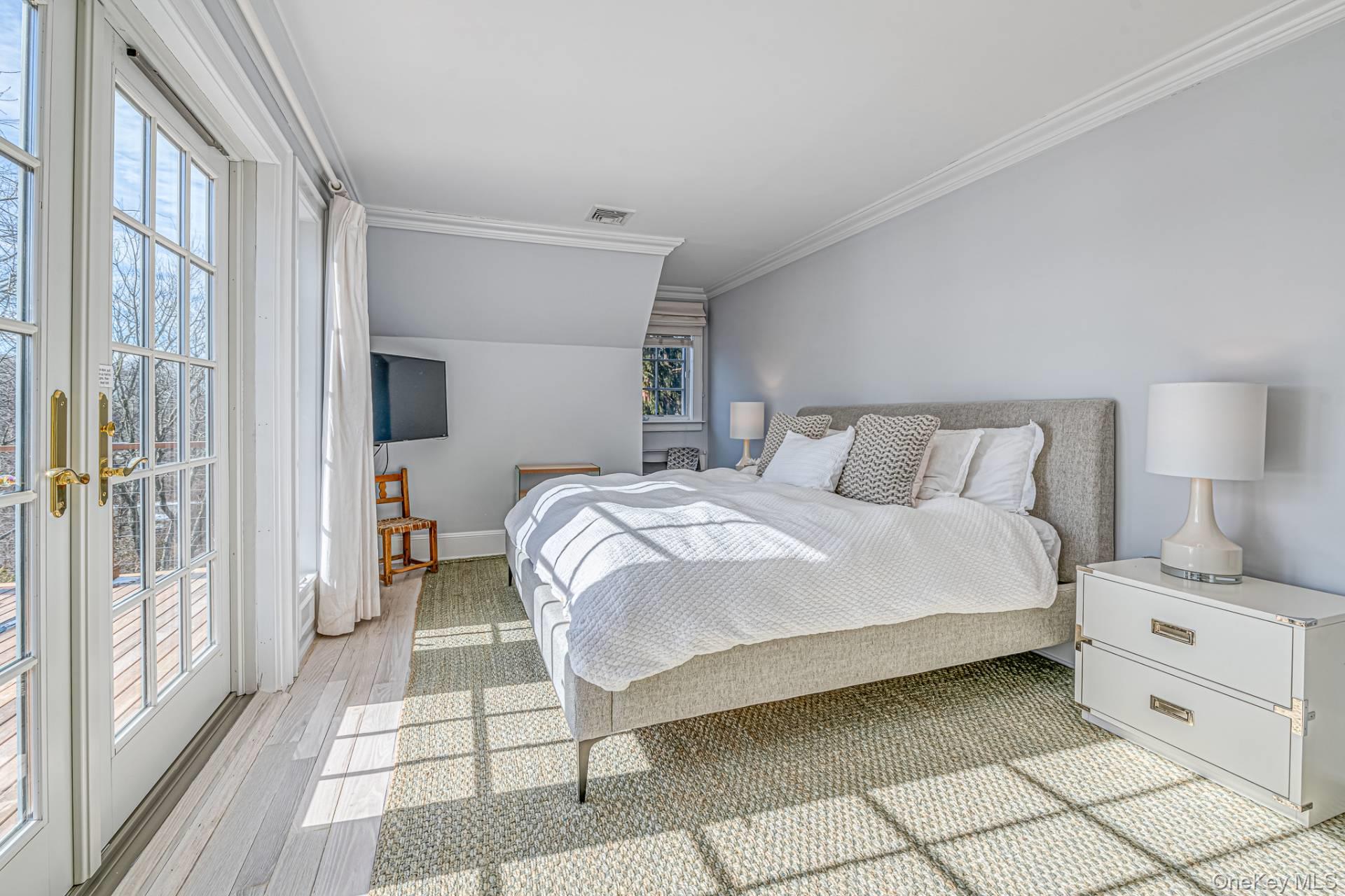 3 Kellis Way, Bridgehampton, NY 11932