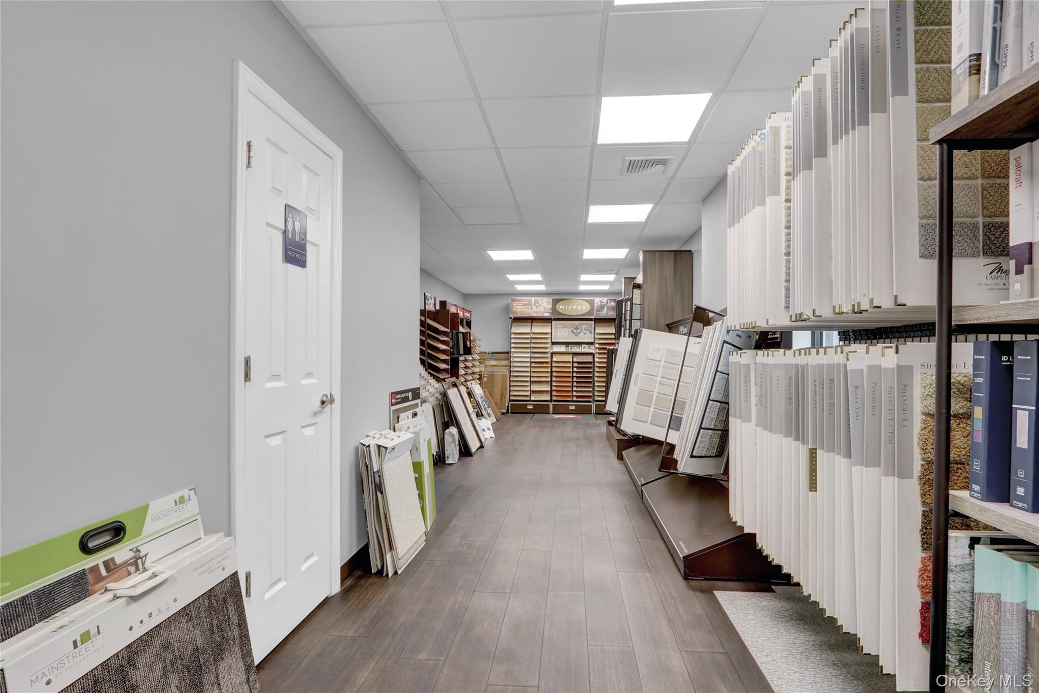 665 Commercial Avenue, Garden City, NY 11530