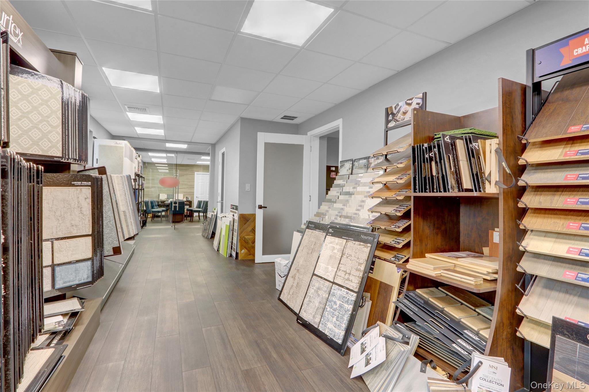 665 Commercial Avenue, Garden City, NY 11530