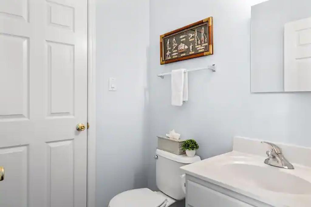 12 Lafayette Place, East Hampton, NY 11937